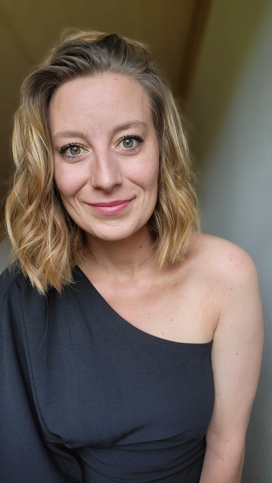 MEET ÉMILIE : "L’eczéma ne touche pas seulement la peau, mais aussi le mental".